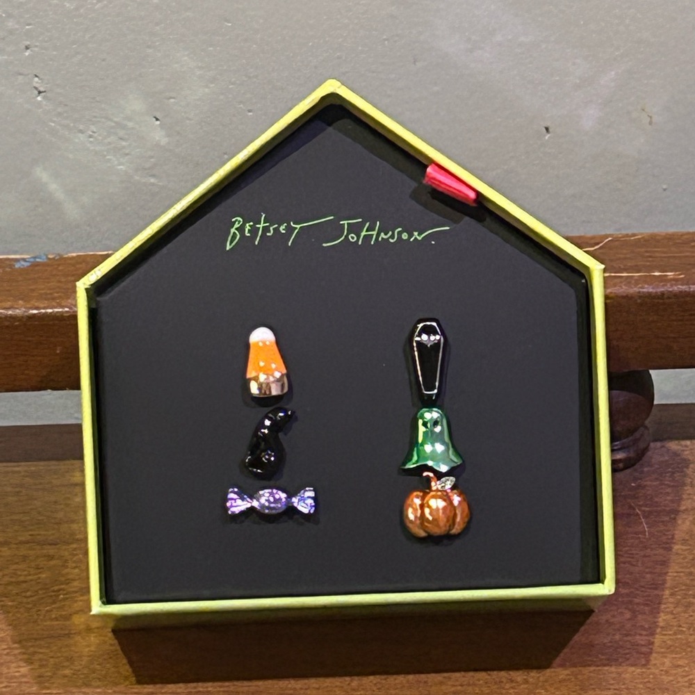 BETSEY JOHNSON Mismatched Halloween Stud Earrings Set NWTS - Picture 3 of 5